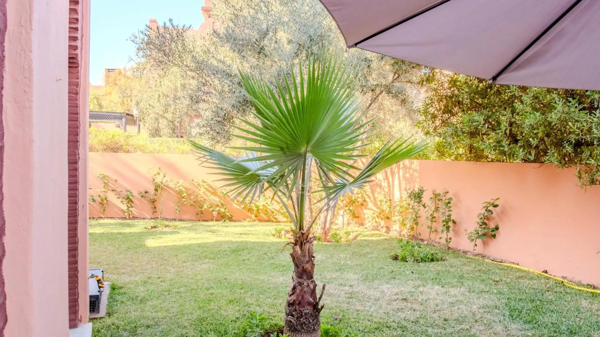 Luxury Villa With Pool, Garden & Gated Security Marrakesch