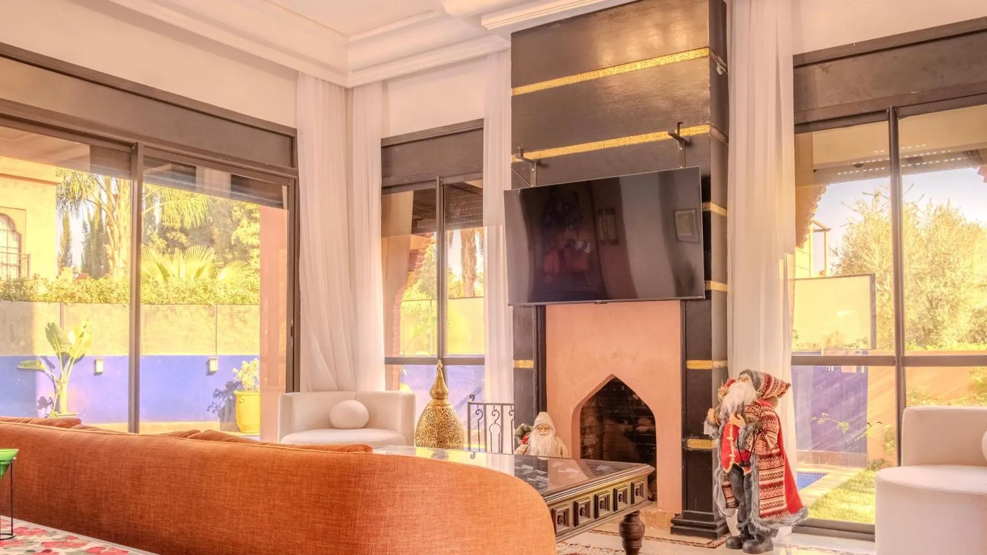 Luxury Villa With Pool, Garden & Gated Security Marrakesch 0*,  Marokko