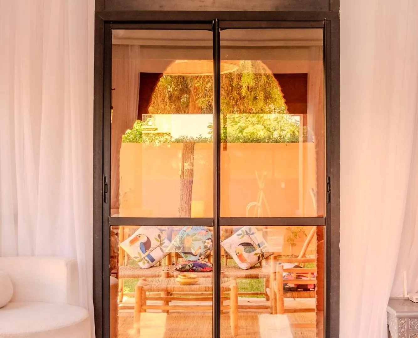 Luxury Villa With Pool, Garden & Gated Security Marrakesch