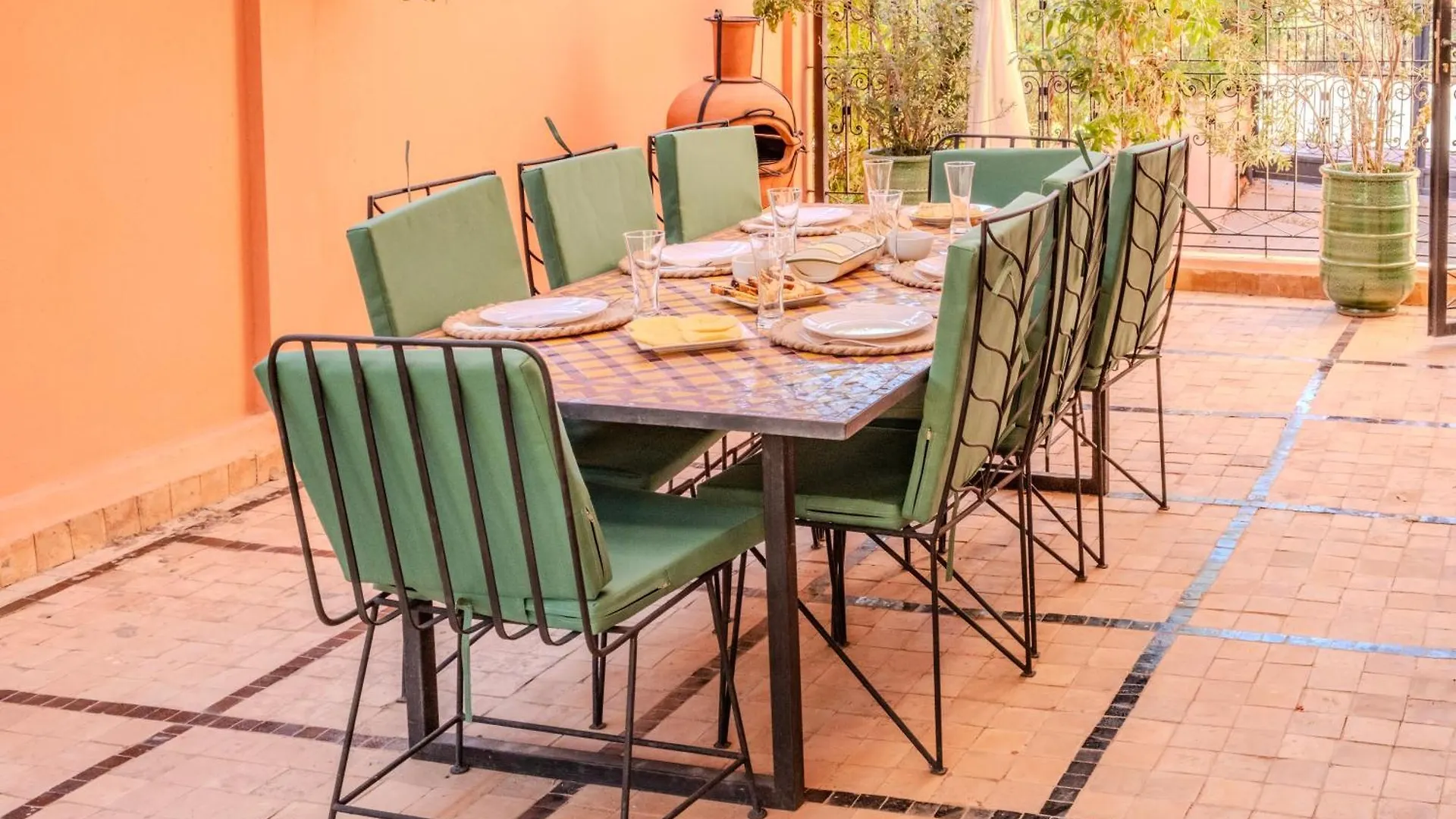 Luxury Villa With Pool, Garden & Gated Security Marrakesch