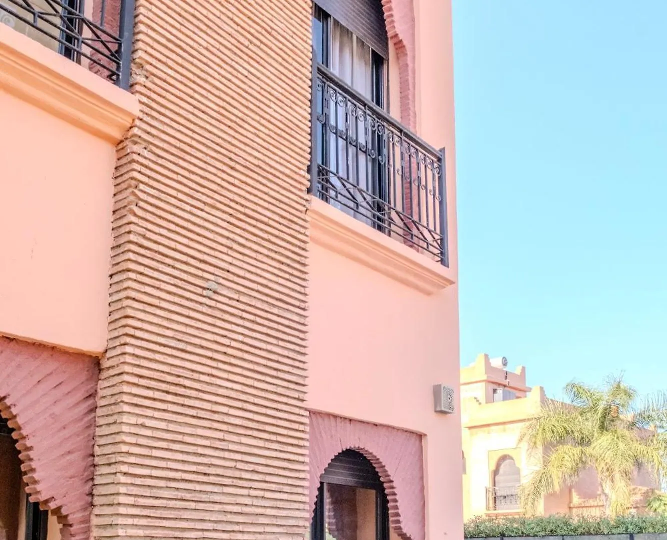 Luxury Villa With Pool, Garden & Gated Security Marakeş