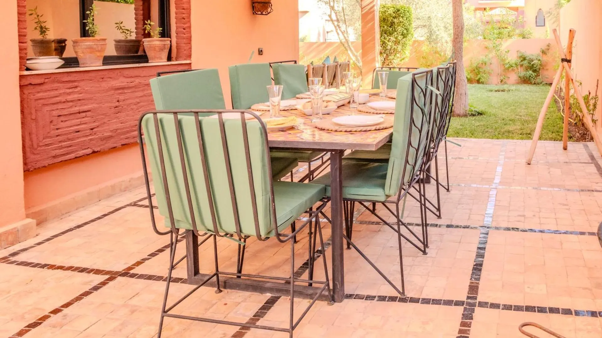 Luxury Villa With Pool, Garden & Gated Security Marakeş